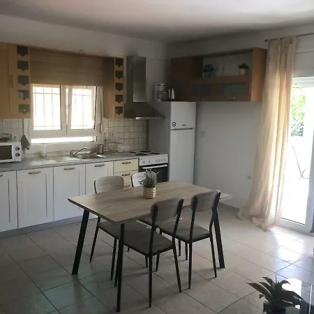 度假居 Anna House Palouri